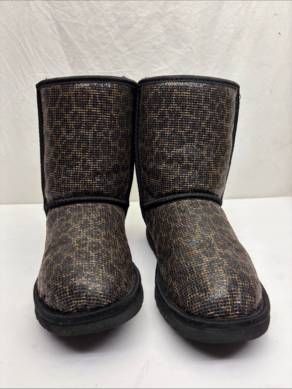 UGG Classic Short Women's Winter Boots in Black and Gold, SZ 6
